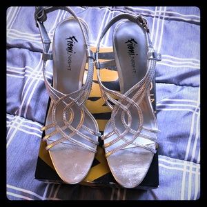 Fioni Night silver dress shoes size 8.5